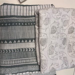 Gender neutral muslin gray swaddle blankets